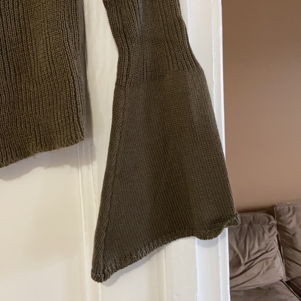 Cropped sweater - Picture 6 of 7